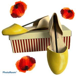 B.A.I.T. Retro pinup Yellow & Cream Shirley D'orsay Ballet Flats NWT